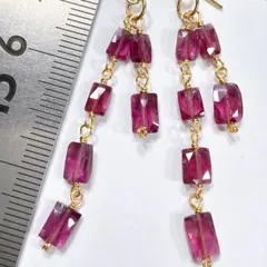 14KGF＊キラキラ✨綺麗なパープルガーネットの繊細なピアスb82