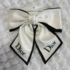 Dior バレッタ ノベルティ 最終値下げ