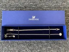 Swarovski クリスタルネックレスとブレスレットのセット
