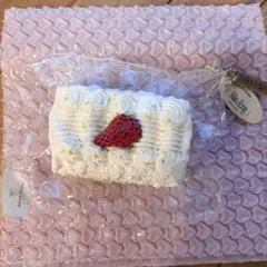 maorongマオロン　イチゴ　断面マスカットケーキ　スクイーズのサムネイル