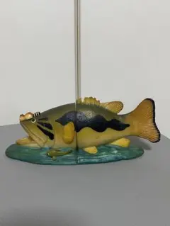 木彫りのブラックバスの置物 ブラックバス 木彫りアート 木彫りのブラックバスの置物 ブラックバス 木彫りアート - メルカリ