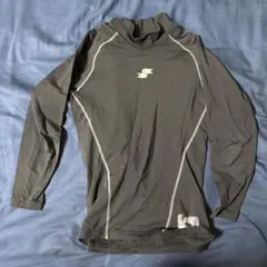 ダークグレー 長袖 アンダーシャツ サイズ140