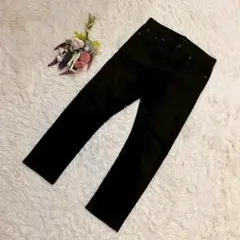 『UNIQLO』ユニクロ　スリムフィットジーンズ　ストレートパンツ　コットン　黒