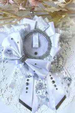 【54-58mm対応】パールつきロゼット ホワイト　白　缶バッジ 痛バ 推し活