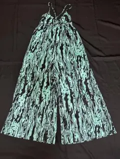 【美品】キャミソール サロペット ワイドパンツ 総柄のサムネイル