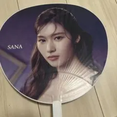 TWICE Celebrate レコード盤・うちわ・ミサモmasterpiece - メルカリ
