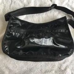 LeSportsac ショルダーバッグ　黒　光沢のサムネイル