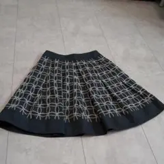 花柄膝丈スカート 組曲