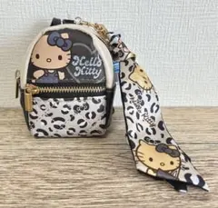 サンリオ　ハローキティ　スカーフ付きチャームリュック