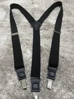 シンプル　黒サスペンダー