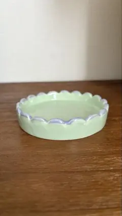グリーンとパープル　波型縁取りの皿 直径10cm 北欧　小物入れ　陶器