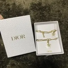 Dior 星型チャーム アクセサリー