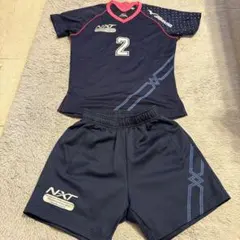 Mizuno NXT バレーボールシャツ Mサイズ 2番とショートパンツ