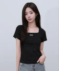 muahmuah スクエアネックドット半袖Tシャツのサムネイル
