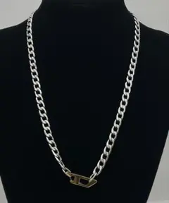 美品　ディーゼル　Dロゴ　ネックレス　箱付きY