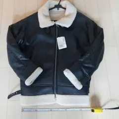 ボア裏地付き黒レザー ジャケット