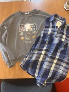 春服　ピンクラテ　グレー トレーナーと　アバクロ　チェック柄シャツ セットのサムネイル
