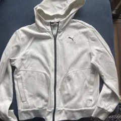PUMA フード付きパーカー