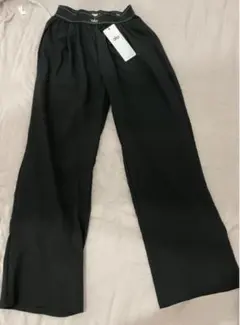 新品】Alo Yoga パンツ ボトム ブラックXS - メルカリ