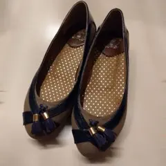 ベージュ フラットシューズ パンプス