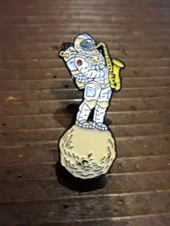 ピンバッチ　JAZZ　宇宙飛行士　サックス　惑星　宇宙　スペース　ピンバッジ