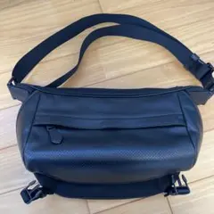 COACH ブラック ボディバッグのサムネイル