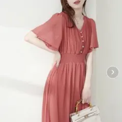 ナチュラルクチュール　半袖ワンピース　赤