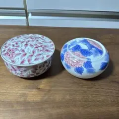 有田焼の蓋付き容器　　たち吉の「色唐草」シリーズの蓋物（ふたもの）