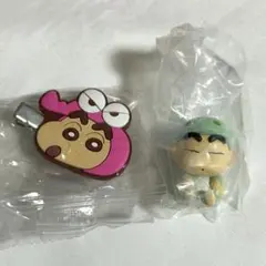 クレヨンしんちゃん　ガチャ　ヘアクリップ　フィギュア　２点セット
