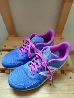 ニューバランス　HANZO　ジュニアシューズ23.0cm