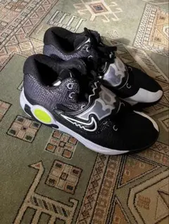 Nike バスケットシューズ ハイカット ブラック/ホワイト/ライム