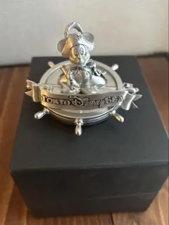 Item thumbnail for item 67ea55fa-a98a-49be-9933-496729b45d89