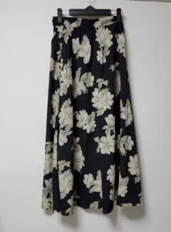 限定値下げ　ロペピクニック　ロングスカート　花柄　38サイズ