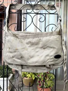 Item thumbnail for item 3155df51-fc53-45e8-930e-bad33e8c2a35