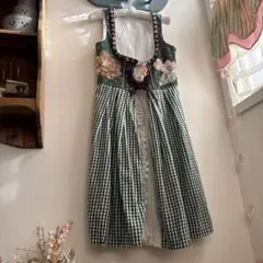 vintage】フォークダンス 衣装 ディアンドル 刺繍 花刺繍 - メルカリ