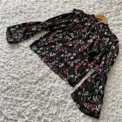 w closet ダブルクローゼット　花柄フリルブラウス　ブラック長袖