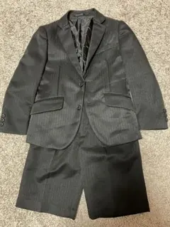 男の子スーツ入学式・卒業式　サイズ120 黒ストライプ