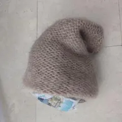 CA4LA ベージュ ニット帽（垂れるタイプ）