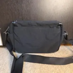 ace.　黒 ショルダーバッグ