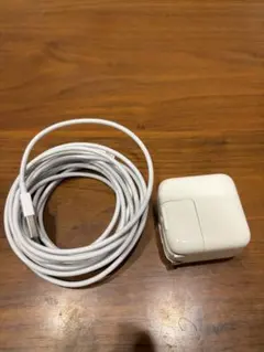 【Apple 純正品・中古】iPad 充電器12W USBTypeA