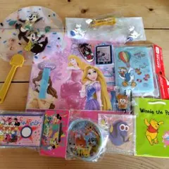 ディズニーキャラクター ファンシーグッズセット キーホルダー ボックス ポーチ