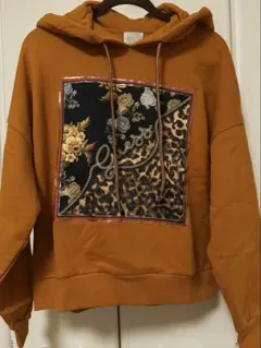 GUESS レディースパーカー