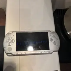 SONY PSP 2000シルバー 本体　ジャンク品