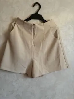 新品未使用　ショートパンツ