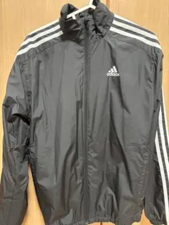 adidas ブラック ナイロンジャケット