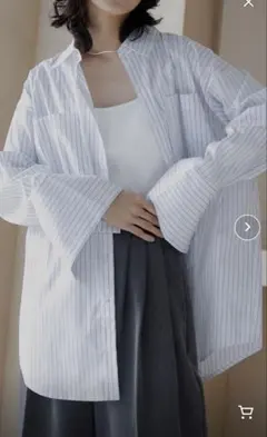 ホワイト　ストライプ 長袖シャツ FREEサイズ