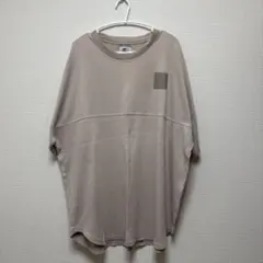 CAMP7 エンボスロゴ Tシャツ ベージュ Mサイズのサムネイル