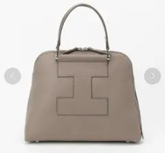 イアクッチ　ギブリ　サンドベージュ