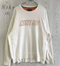 NIKE　ナイキ　スウェット　トレーナー　スウェット　XL　刺繍　白　ホワイト