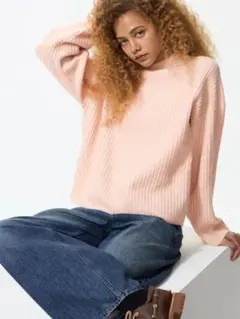 薄ピンク UNIQLO長袖セーター